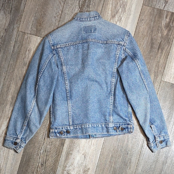 Levi's | Vintage 80's Type III Trucker Denim Jacket, Light Blue Washed, Patina - Picture 6 of 6